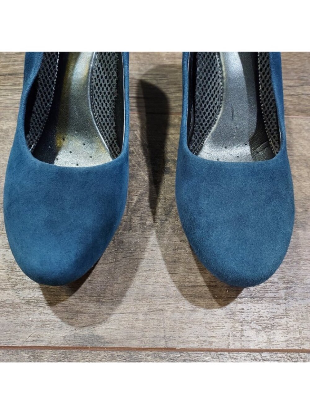 Shoes Easy Spirit Blue Suede 3 Inch High Heel Pumps Anti Gravity USA Size 7.5 - Picture 10 of 13